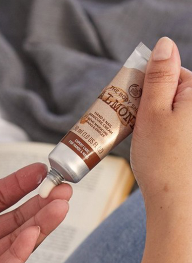 ALMOND_HAND_AND_NAIL_MANICURE_CREAM_30ML_7_INRSDPS442