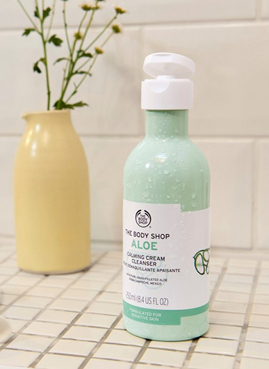 ALOE_CALMING_CREAM_CLEANSER_250ML_4_INRSDPS837